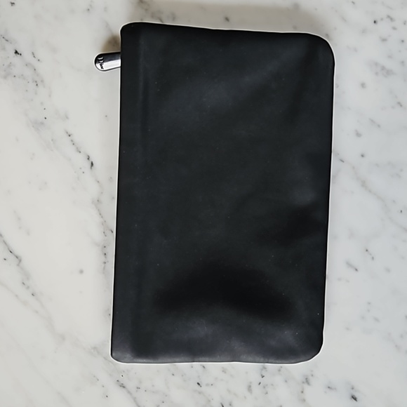 Dior Logo Makup Case and Gift Bag - Picture 3 of 6